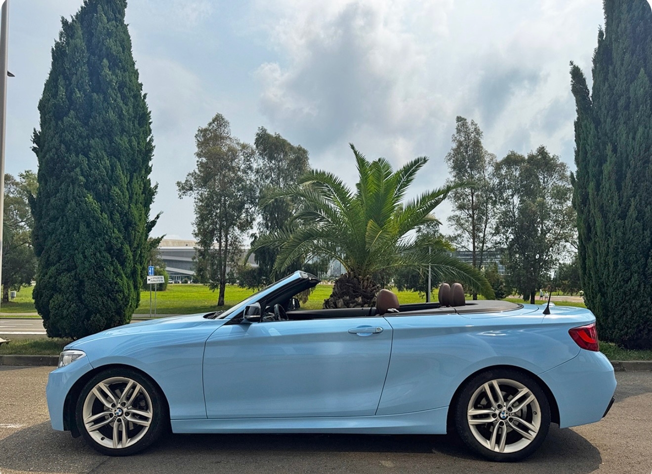 Прокат кабриолета в Геленджике — BMW 2 Cabrio (синий), фото 4