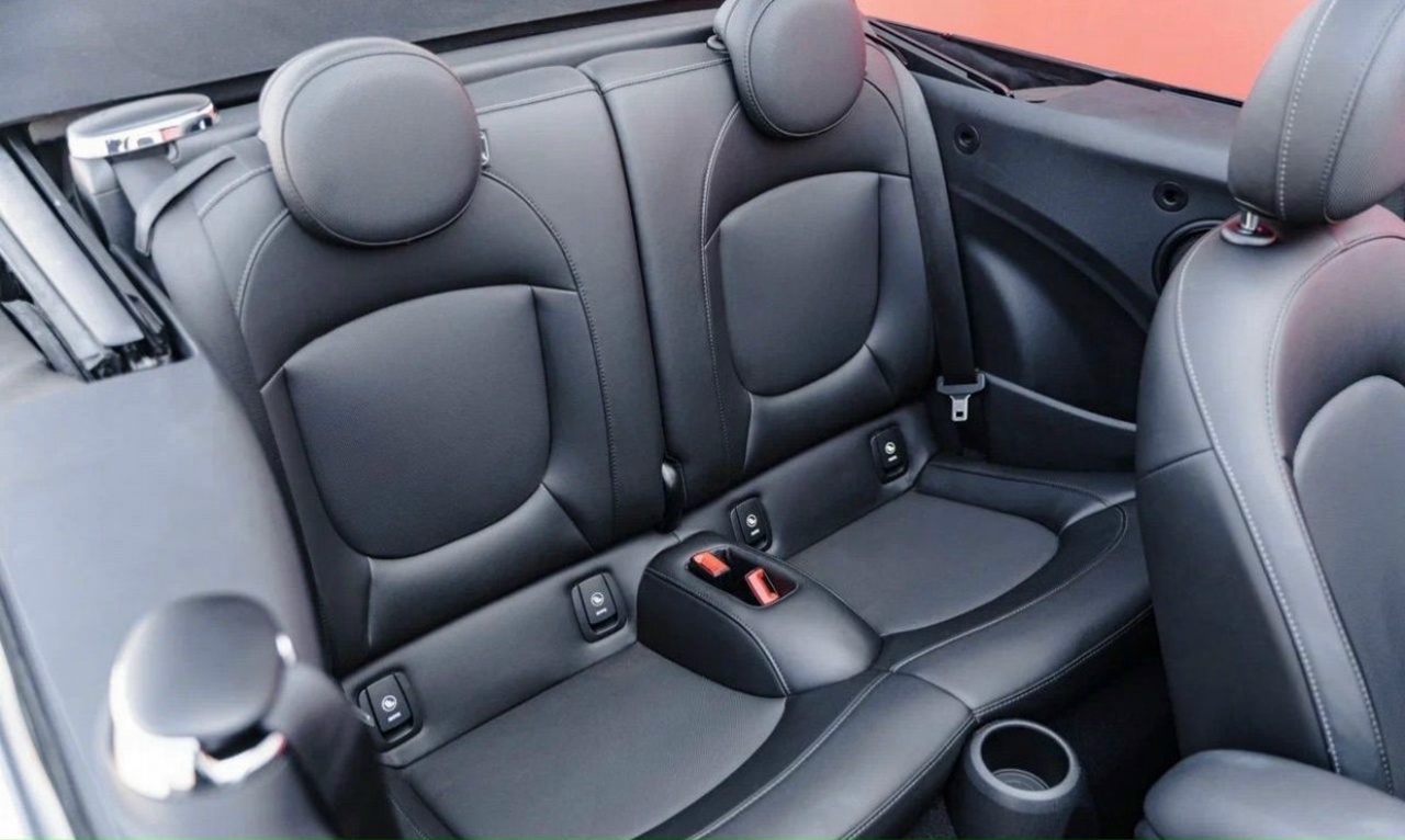 Прокат кабриолета в Геленджике — Mini Cooper 2023, фото 5