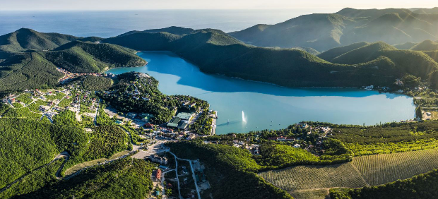 Абрау-Дюрсо