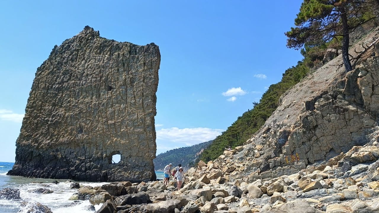 Скала Парус