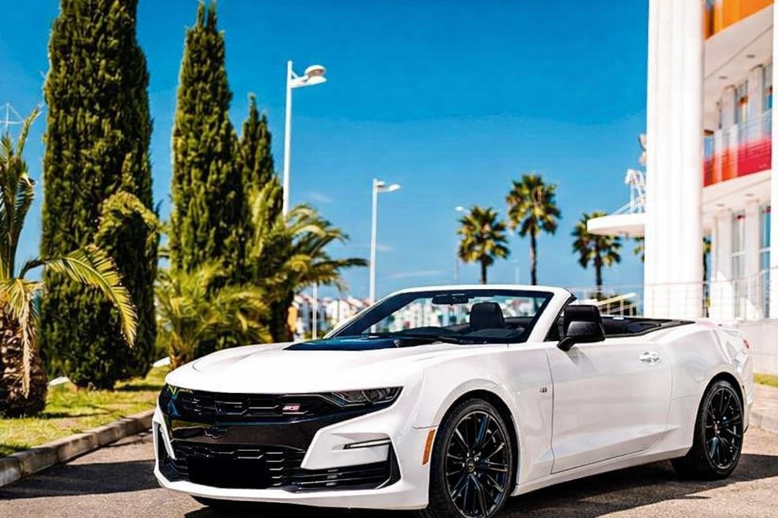 Chevrolet Camaro 2020 (White) — фото 1